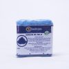 Le savon de Nila bleu est utilisé pour le gommage corporel de n'importe quel type de peau, notamment les peaux sèches, sensibles, normales ou matures.